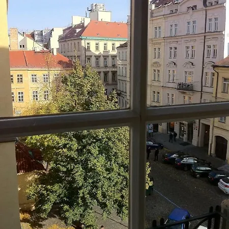 Spacious Elegance In The Heart Of Old Town * 프라하