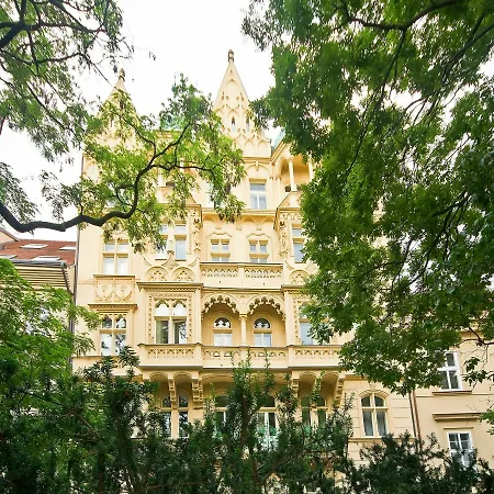 D22 Luxury Old Town