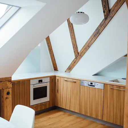 D22 Luxury Old Town Apartment