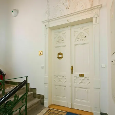 D22 Luxury Old Town Apartment Prague