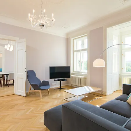 D22 Luxury Old Town *