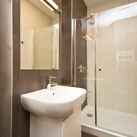 D22 Luxury Old Town Apartment *