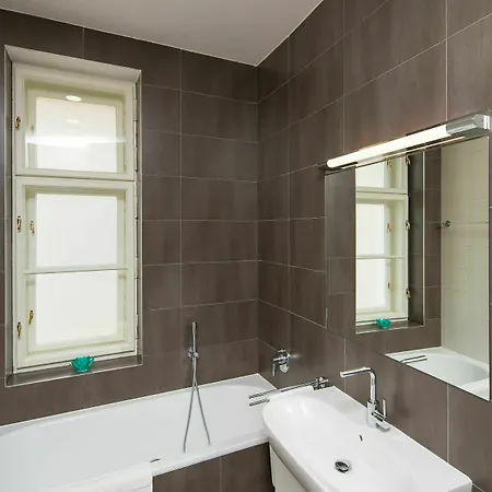 D22 Luxury Old Town