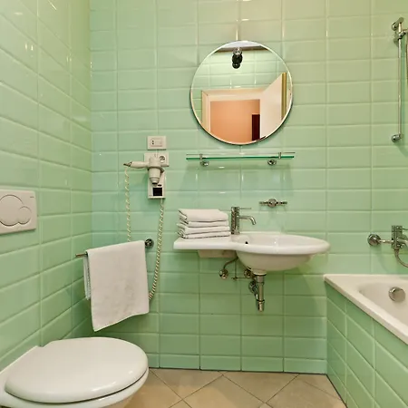 Oasis Aparthotel