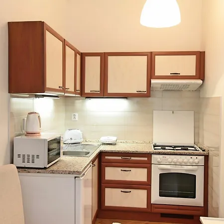 Angel Aparthotel 3*