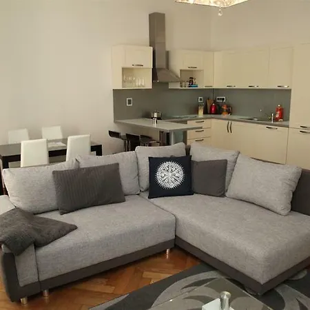 Apartment Fully Equipped Spacious *