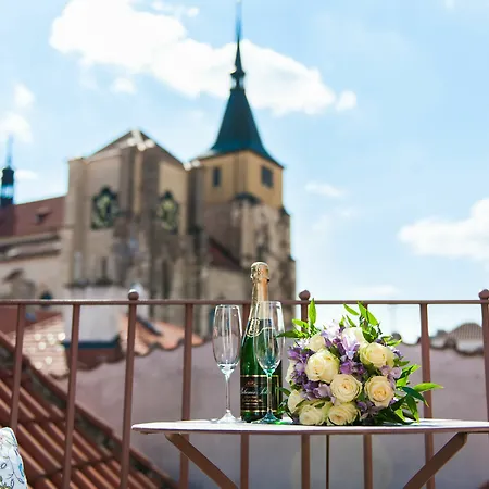 Chateau 9 By Adrez Apartamento Praga