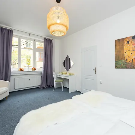 Empirent Petrin Park 4*