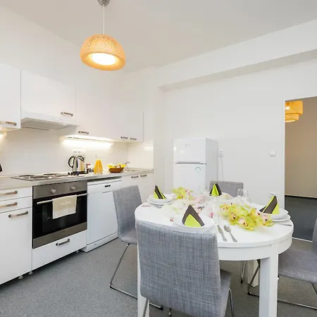 Empirent Petrin Park Aparthotel 4*