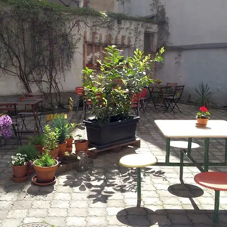 Hostel Boudnik *