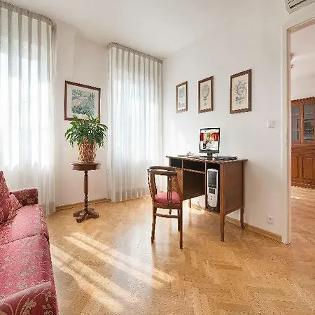 Hotel Suite Home Prague 4* Praga