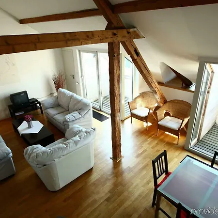 Apartment Leo Old Town