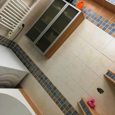 Scirocco - Two Bedroom Apartment Prague