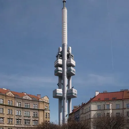 Cosy Under The Tower Praha