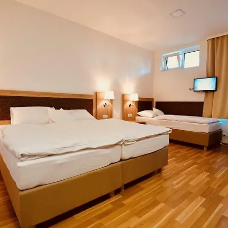 Jelica Restaurant Apartman *
