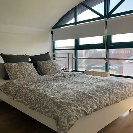 Romantic With Jacuzzi Apartment *