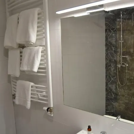 Apartment Like *