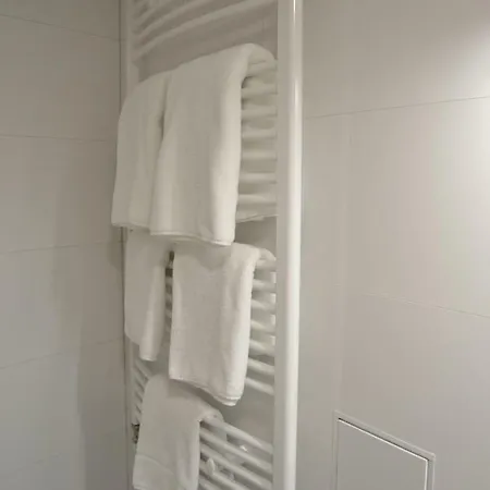Apartment Like