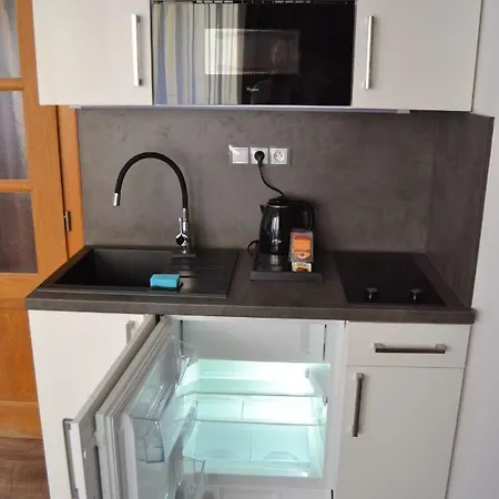 Like Apartment *