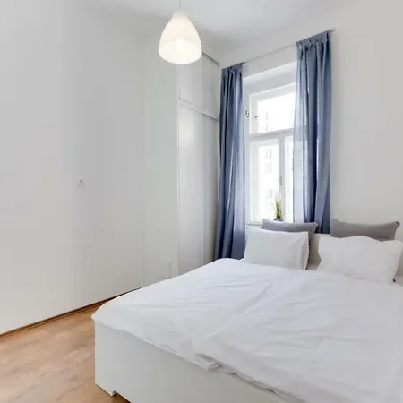 Jt's Benatska Str. Apartment
