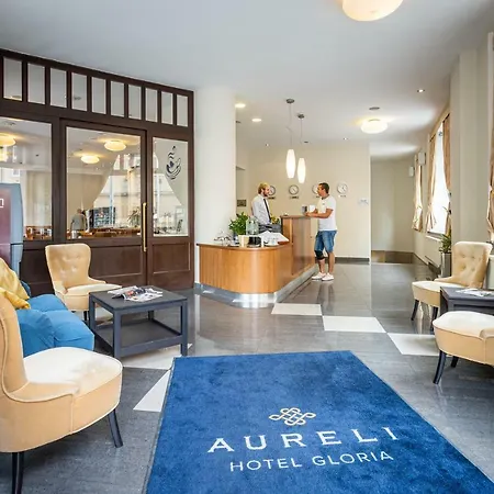 Hotel Gloria 4*