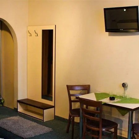 Pankrac 3* Prague