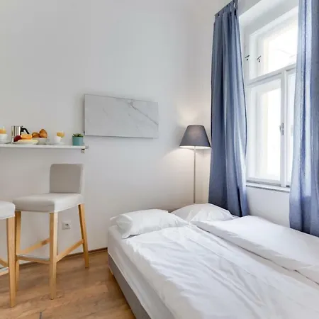 Jt's Benatska Str. Apartment *