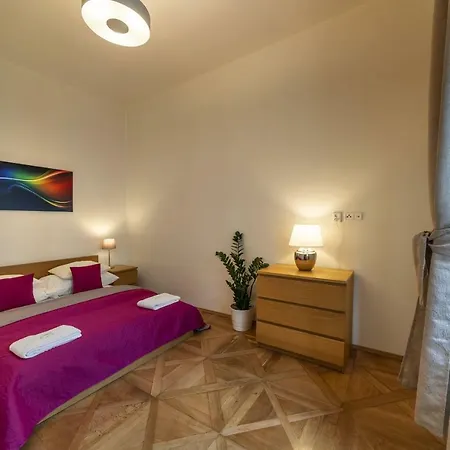 Aparthotel Capital -
