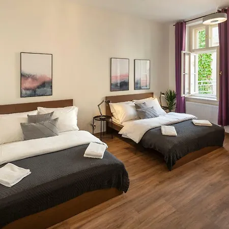 Aparthotel Capital -