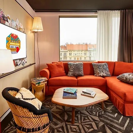 Hotel Mama Shelter 4*