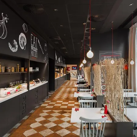 Szálloda Ibis Mala Strana