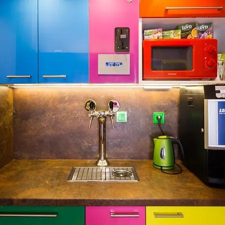 Colours - Your 7 Colour Experience In Centre Of *