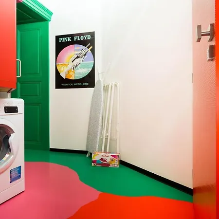 Apartment Colours - Your 7 Colour Experience In Centre Of