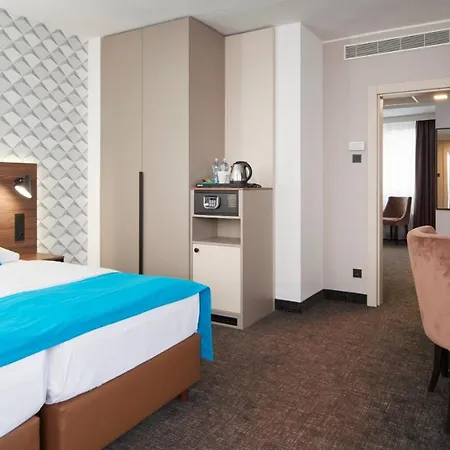 Orea Pyramida Hotell