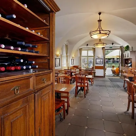 Lippert Hotel