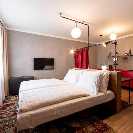 Miss Sophie's Downtown Hotel