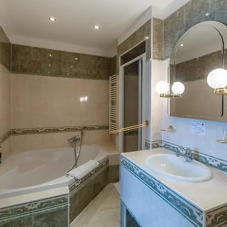 Szálloda Klarinn Castle 4*
