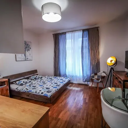 Ondříčkova * Praga