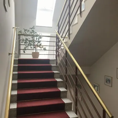 Otar Hotel
