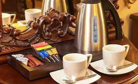 U Zlateho Stromu By Bhg Hotel Prague