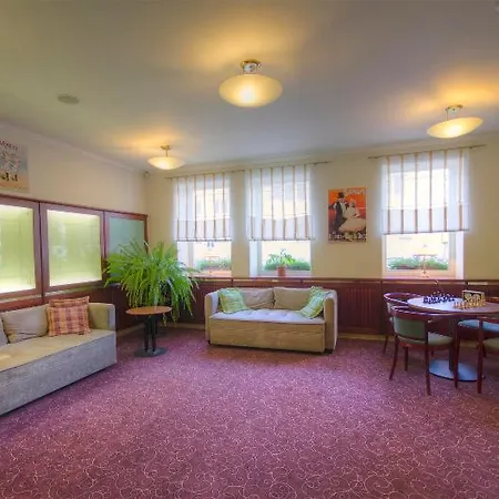 Hotel U Divadla - Czech Leading 4*