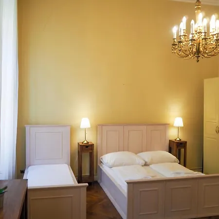 Smetanovo Nabrezi - Riverview Old Town Prague