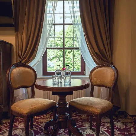 Svatojánský Dvůr Hotel 4*