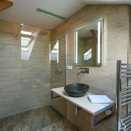 Amazing Charles Bridge Apartment Prague