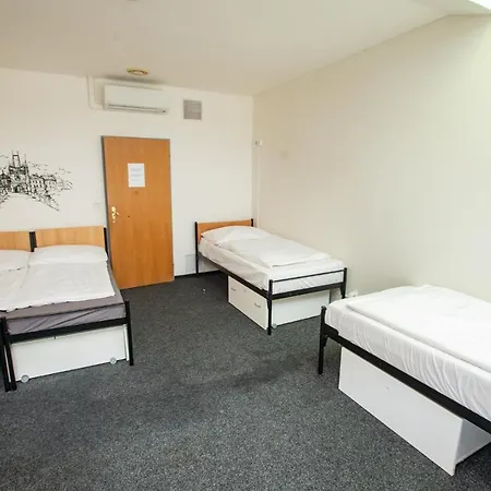 Mai Bohemia Hostel And Apartment Prague