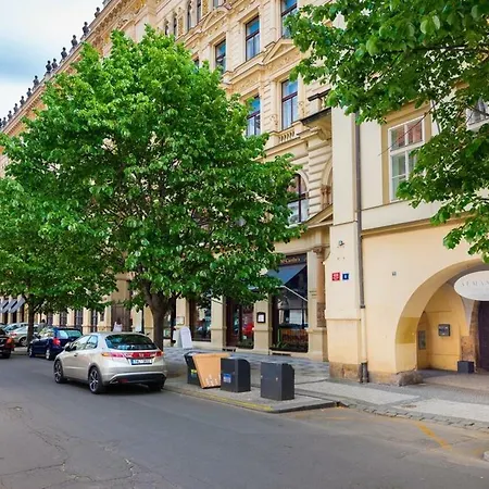 Aparthotel Almandine 4*