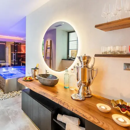 Hotel Mosaic House Design