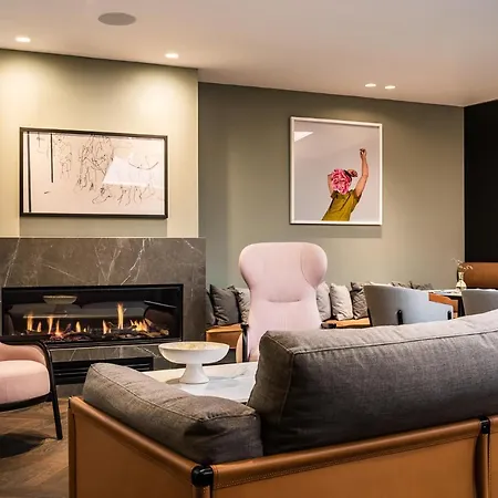 Maximilian 4* Praha