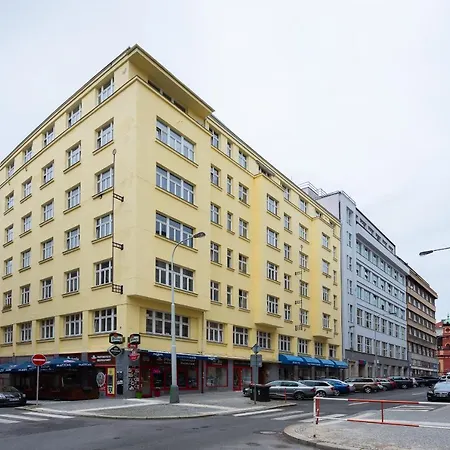 City Slezska Apartment Prague