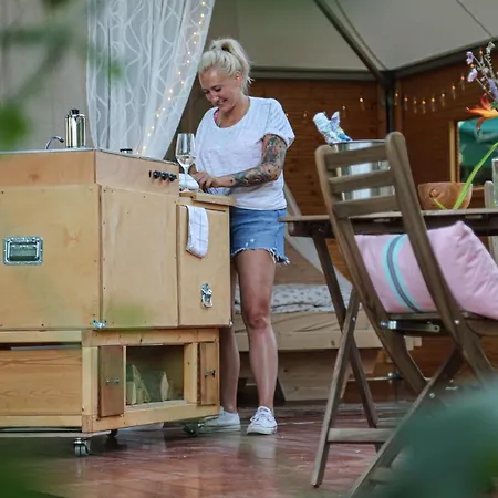 Pokojczech Pagoda Luxury tent Prague